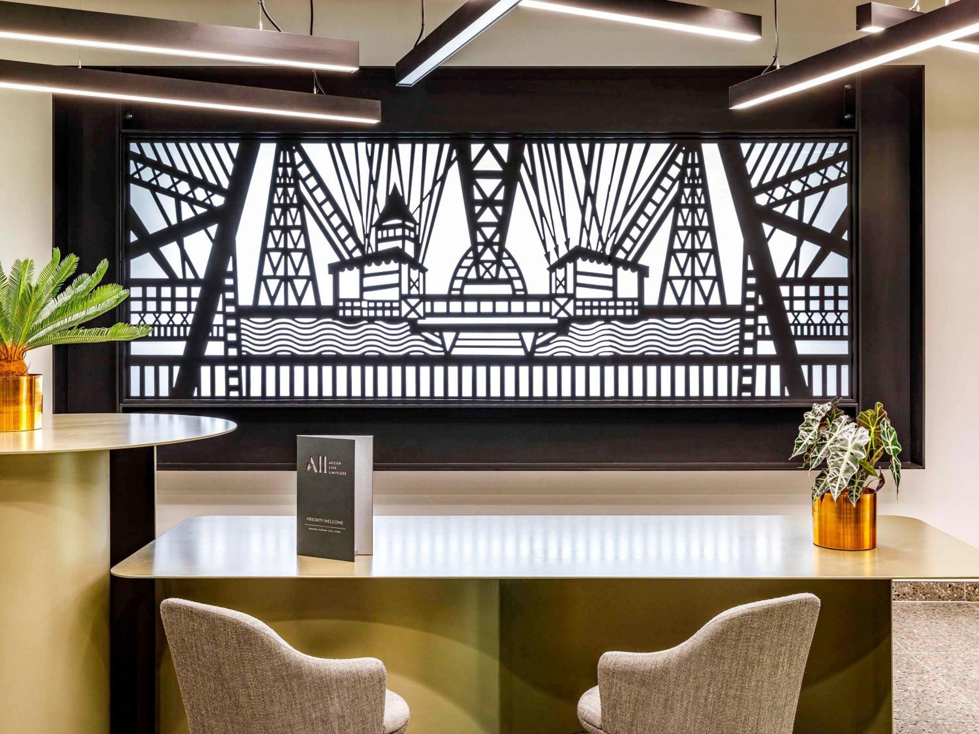 Mercure Newport Extérieur photo