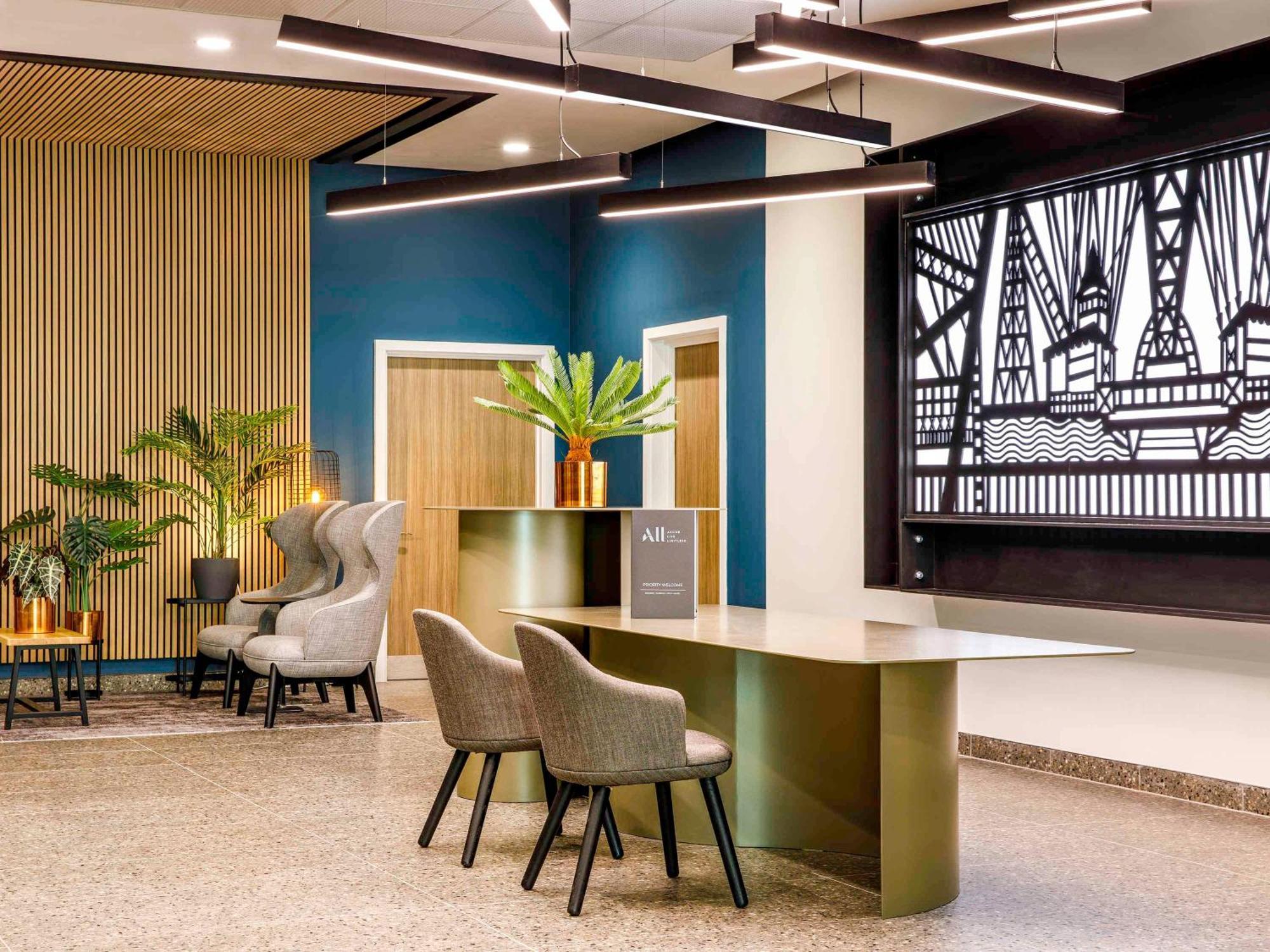 Mercure Newport Extérieur photo